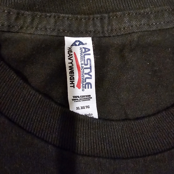 Men's XL Black T-shirt with La Chancla Loteria Card Print New Without Tags - Picture 3 of 3